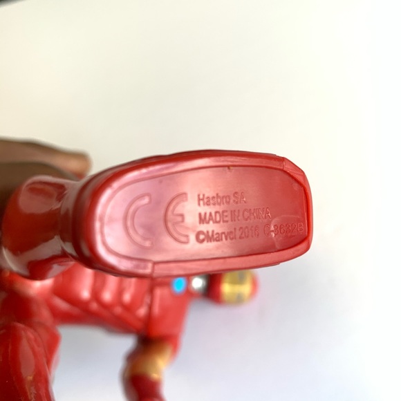 Hasbro Marvel Avengers Iron Man Action Figure - Picture 7 of 7